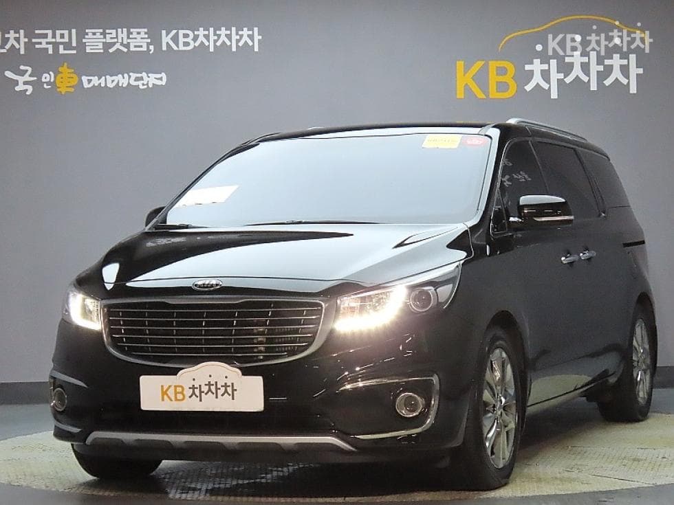 Kia All New Carnival 9-seater 2.2 Diesel Prestige - Image 1