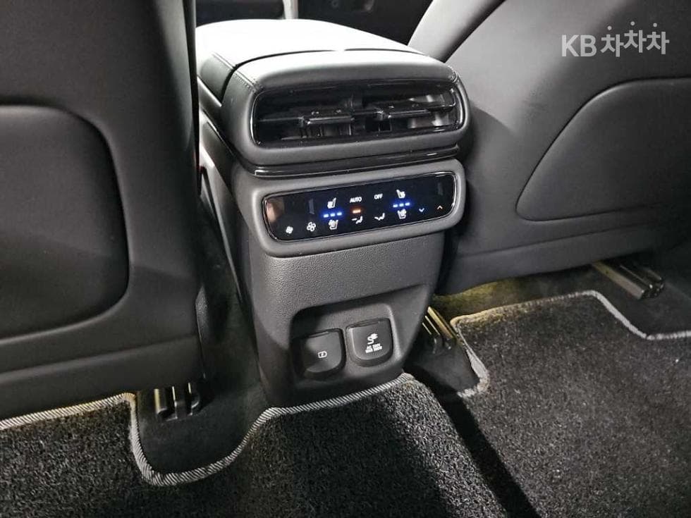 Genesis GV803.5 Turbo Gasoline AWD - 16