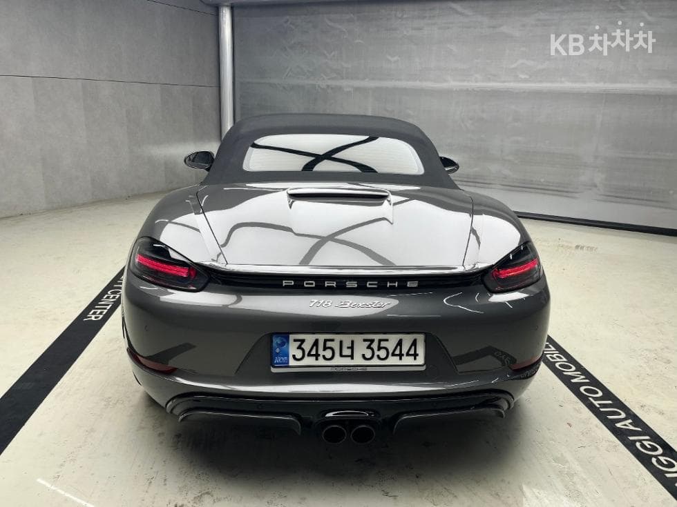 Porsche 718 박스터2.0 - 3