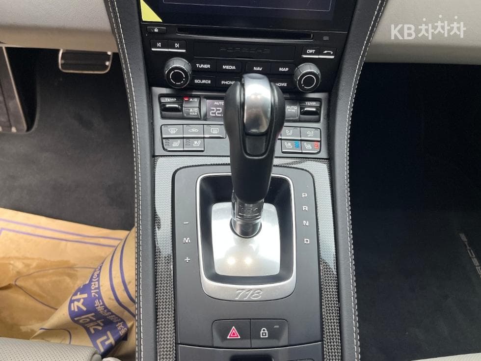 Porsche 718 박스터2.0 - 10