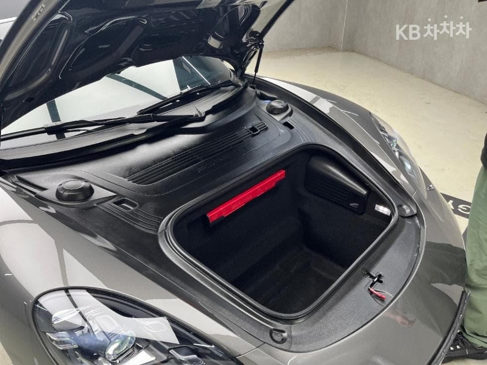 Porsche 718 박스터2.0 - 14