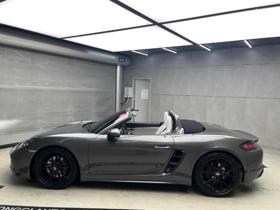 Porsche 718 박스터2.0 - 18