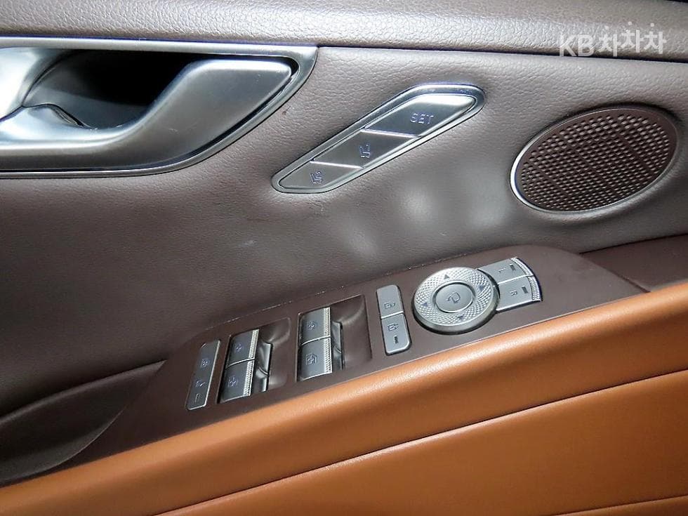 Genesis G80(RG3)2.5 Turbo Gasoline Direct Injection 2WD - 13