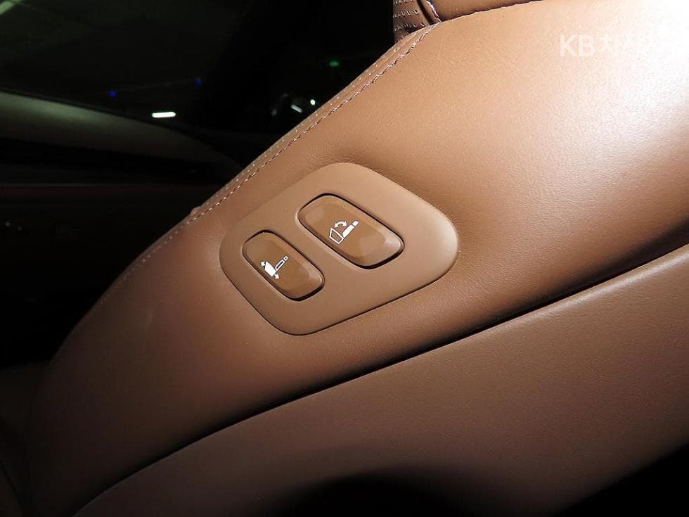 Genesis G80(RG3)2.5 Turbo Gasoline Direct Injection 2WD - 16
