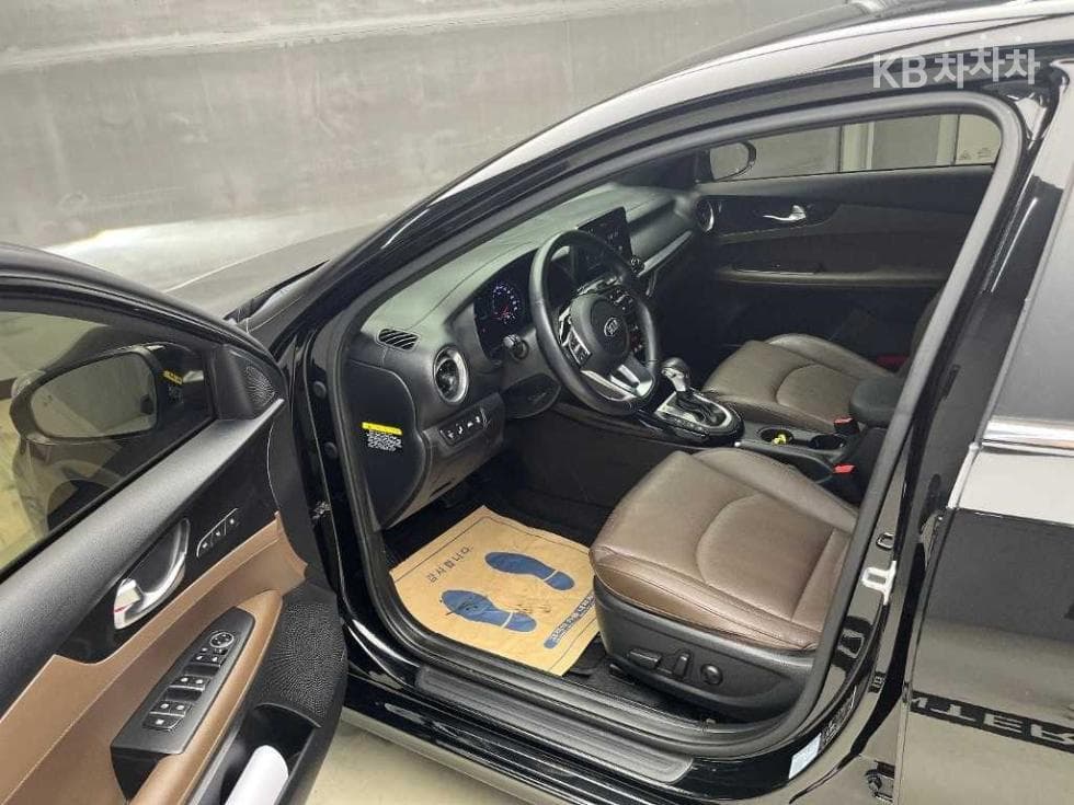 Kia All New K31.6 Gasoline Noblesse - 5