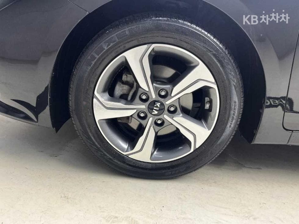 Kia All New K31.6 Gasoline Noblesse - 16