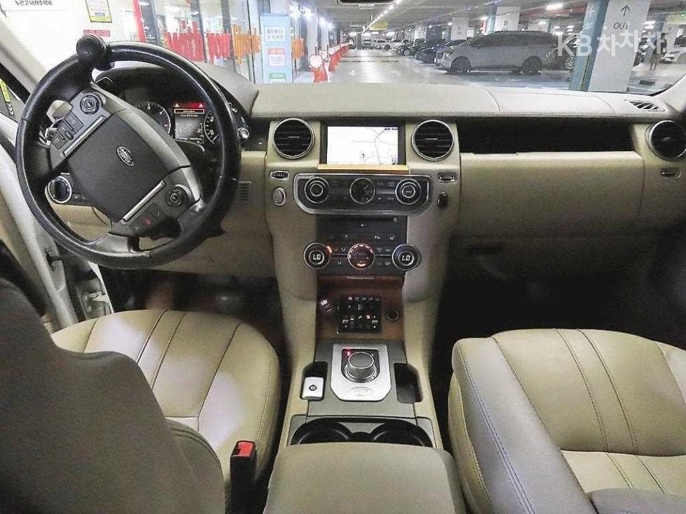 Land Rover 디스커버리43.0 SDV6 SE - 10