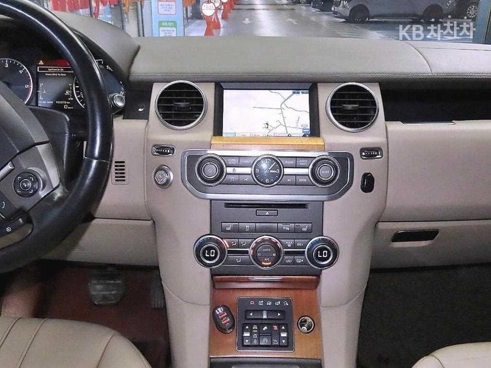 Land Rover 디스커버리43.0 SDV6 SE - 11