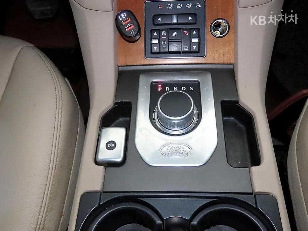 Land Rover 디스커버리43.0 SDV6 SE - 12
