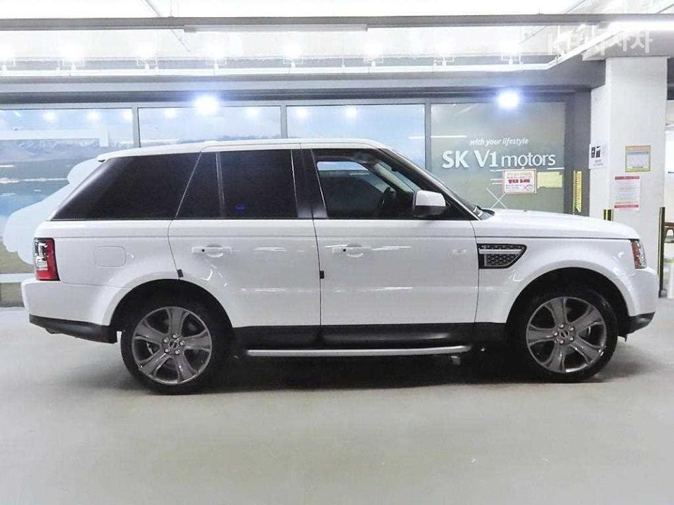 Land Rover Рендж Ровер Спорт3.0 SDV6 Динамичен - 3
