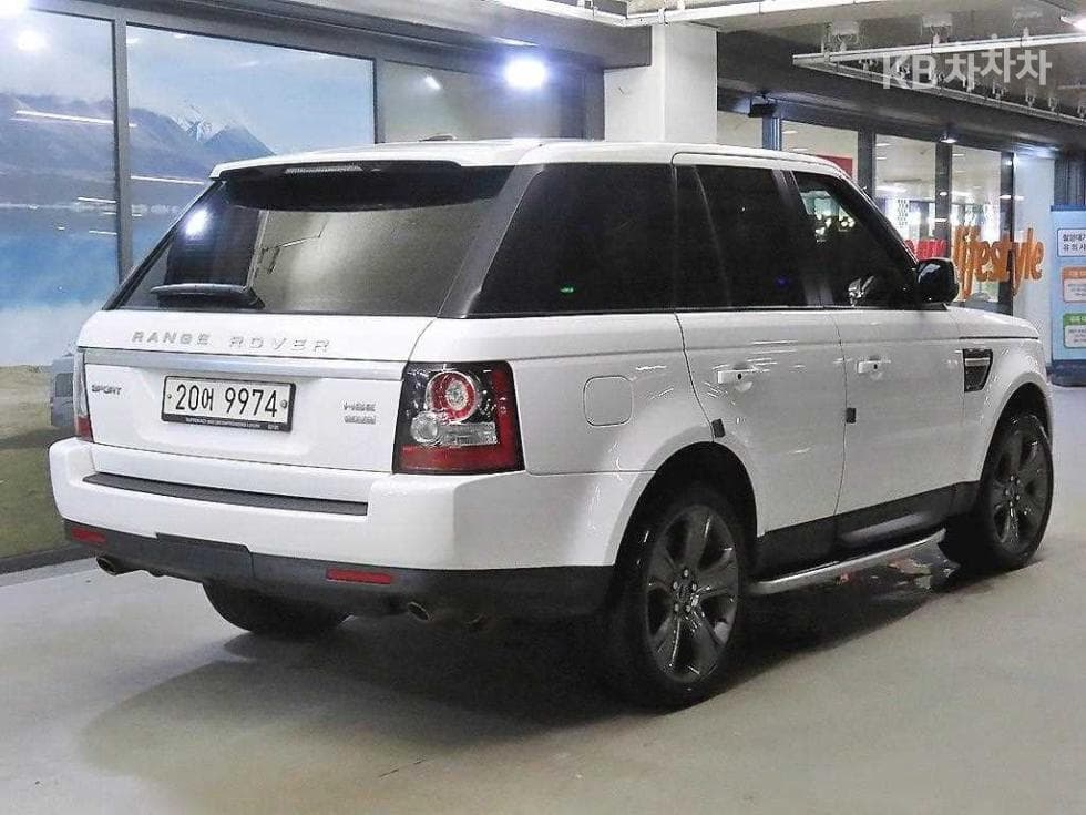 Land Rover Рендж Ровер Спорт3.0 SDV6 Динамичен - 4
