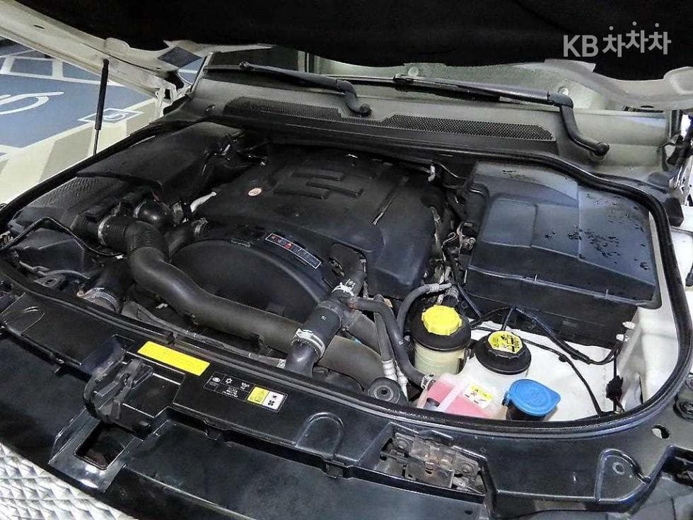 Land Rover Рендж Ровер Спорт3.0 SDV6 Динамичен - 19
