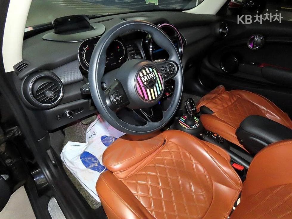 Mini Cooper 3도어1.5 하이트림 - 10