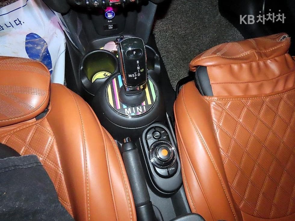 Mini Cooper 3도어1.5 하이트림 - 12