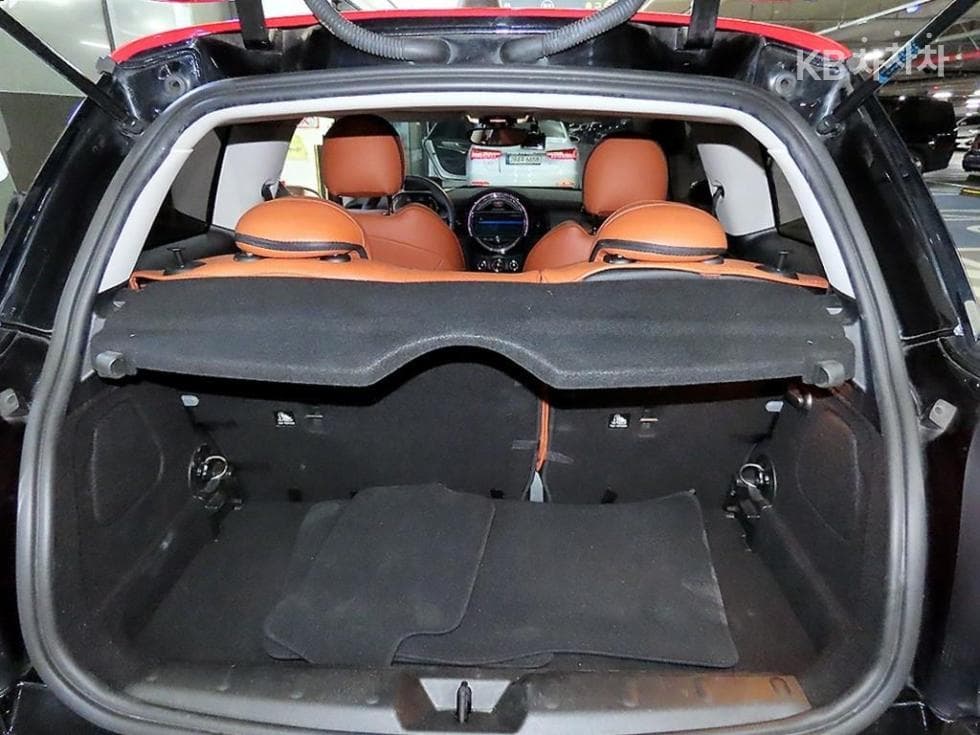 Mini Cooper 3도어1.5 하이트림 - 18