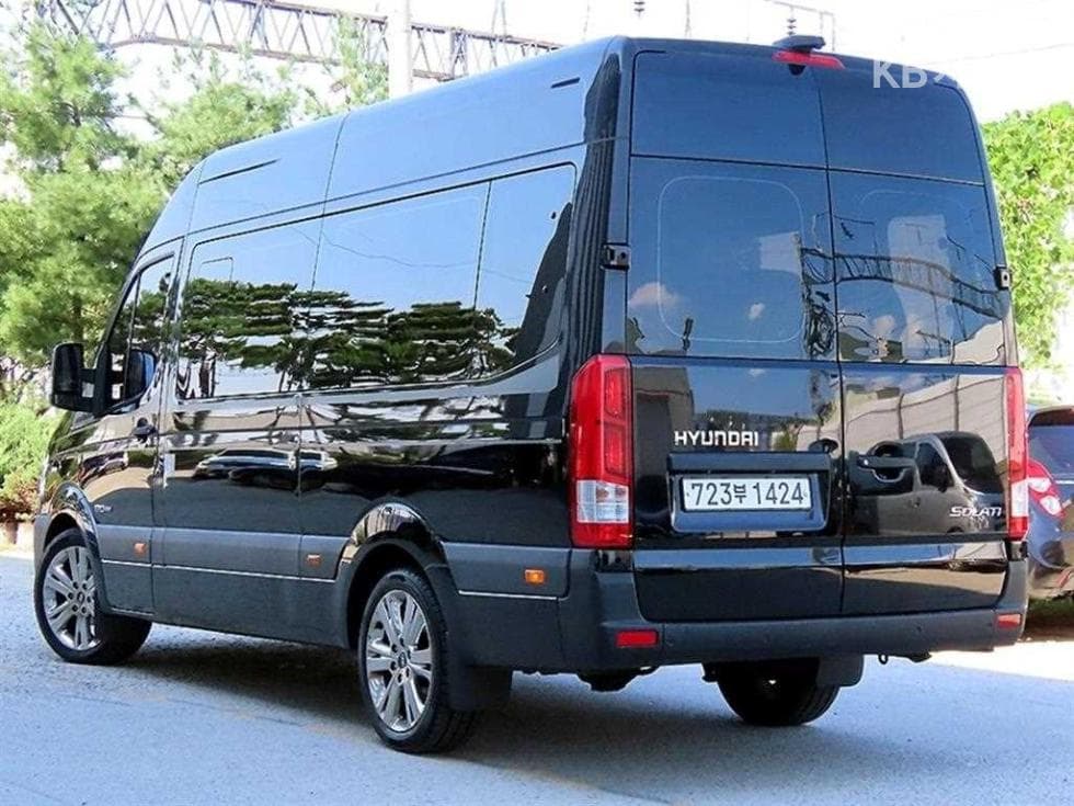 Hyundai Solati2.5 Diesel 15-seater Luxury - 3