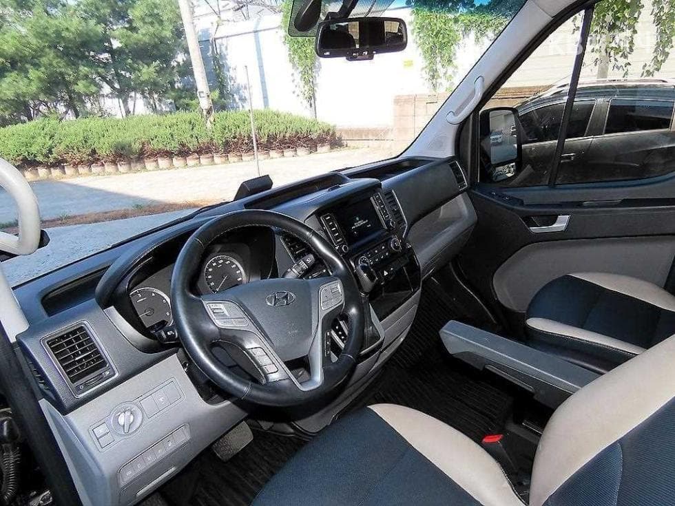 Hyundai Solati2.5 Diesel 15-seater Luxury - 9