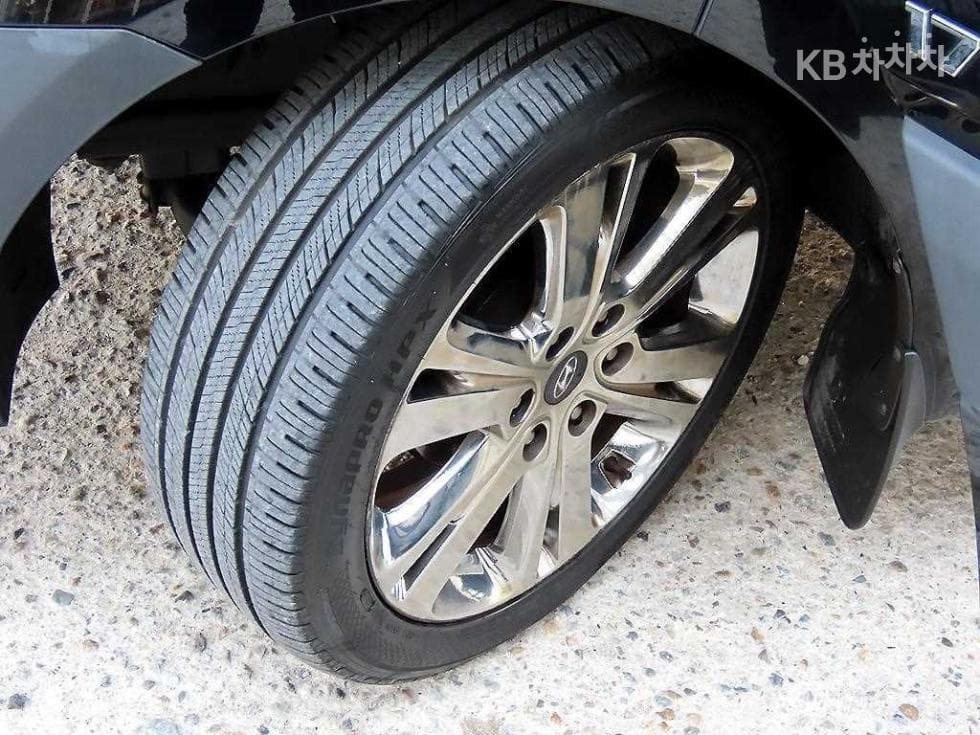 Hyundai Solati2.5 Diesel 15-seater Luxury - 20