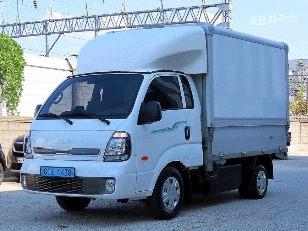 Киа The New (фейслифт) Бонго 3 (лек) EV Wing Body 1 тон 전동식 Королевска кабина Удължено междуосие GL - Image 1