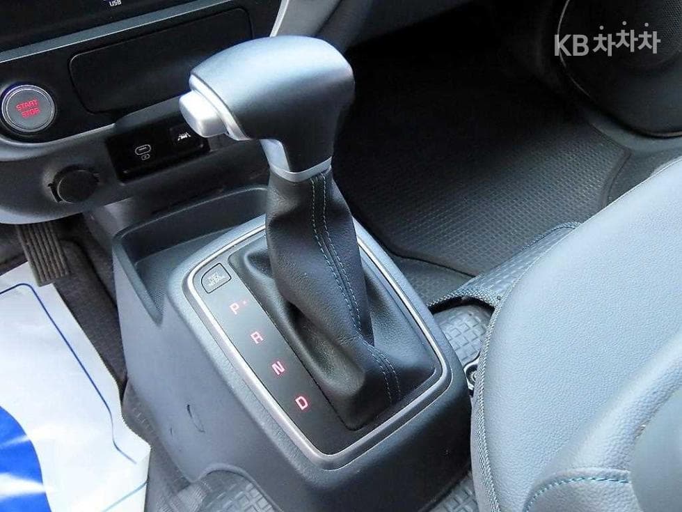 Киа The New (фейслифт) Бонго 3 (лек) EVWing Body 1 тон 전동식 Королевска кабина Удължено междуосие GL - 13