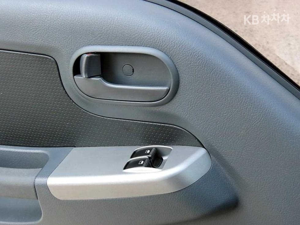 Киа The New (фейслифт) Бонго 3 (лек) EVWing Body 1 тон 전동식 Королевска кабина Удължено междуосие GL - 14