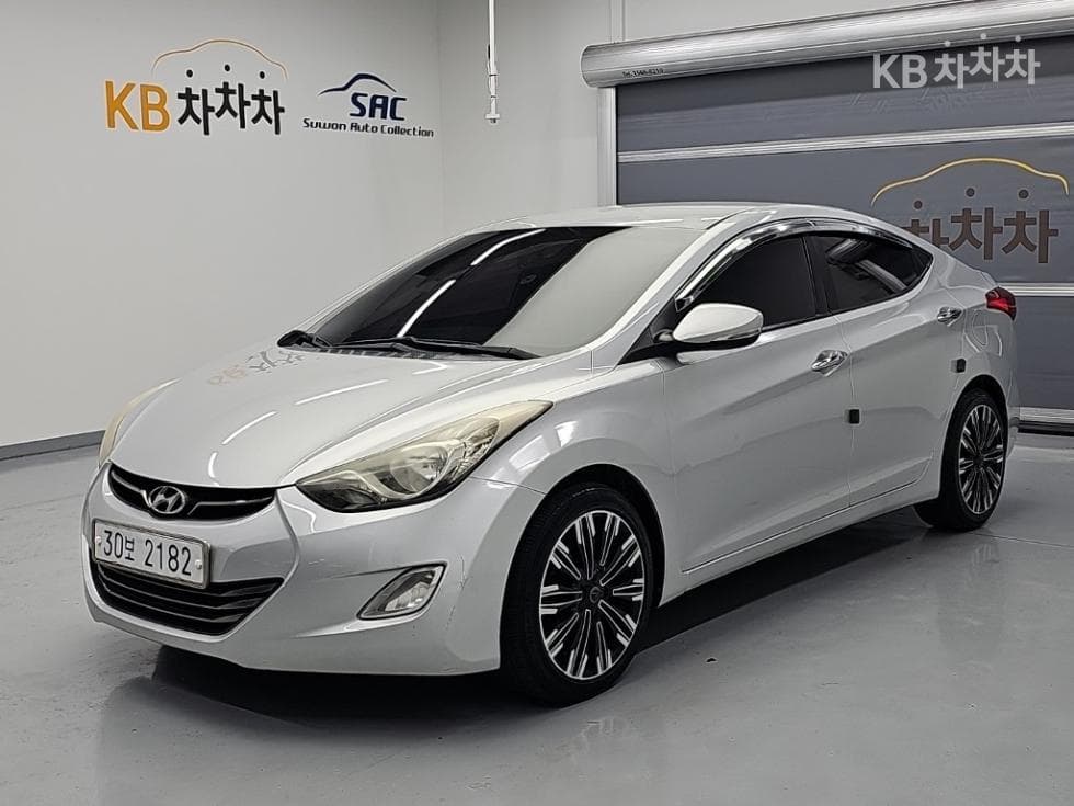 Hyundai Avante (Elantra)MD M16 GDi TOP - Image 1