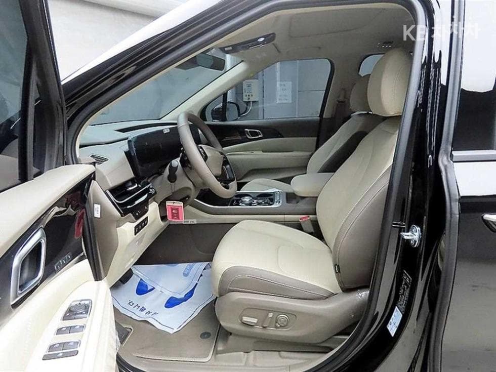 Kia The New (facelift) Carnival Hybrid 4th generation1.6 HEV 9-seater Signature - 5
