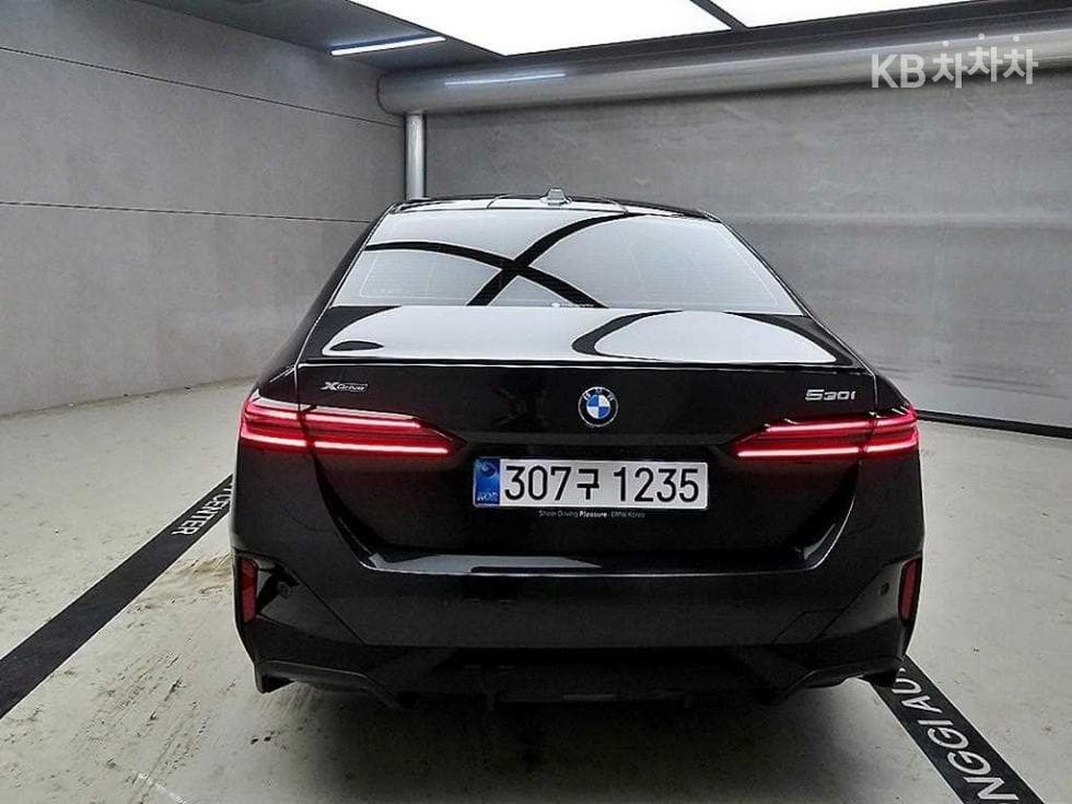 BMW Нов5 Серия(G60)530i xDrive M Sport - 3