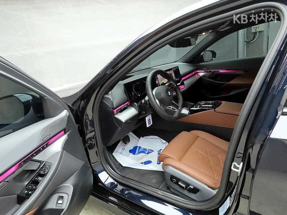 BMW Нов5 Серия(G60)530i xDrive M Sport - 5