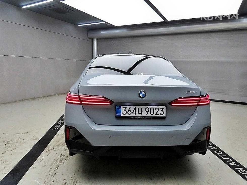 BMW New5 Series(G60)520i M Sport - 3