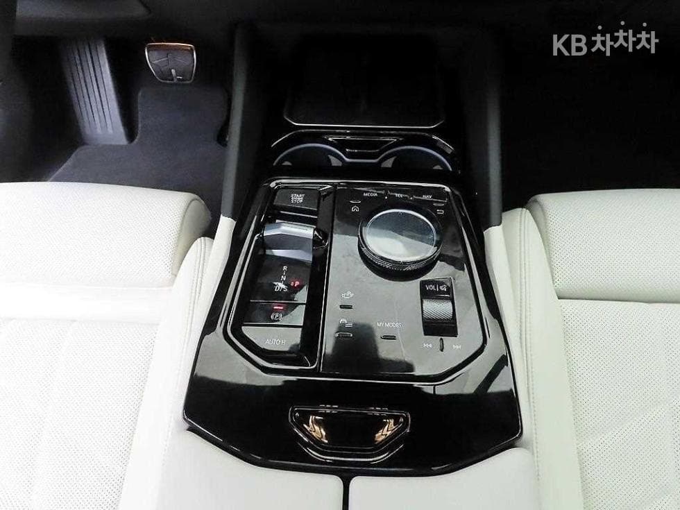 BMW New5 Series(G60)520i M Sport - 10