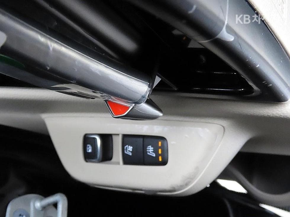 Kia The New (facelift) Carnival 4th generationG3.5 GDI 7-seater (Limousine) X-Line - 12