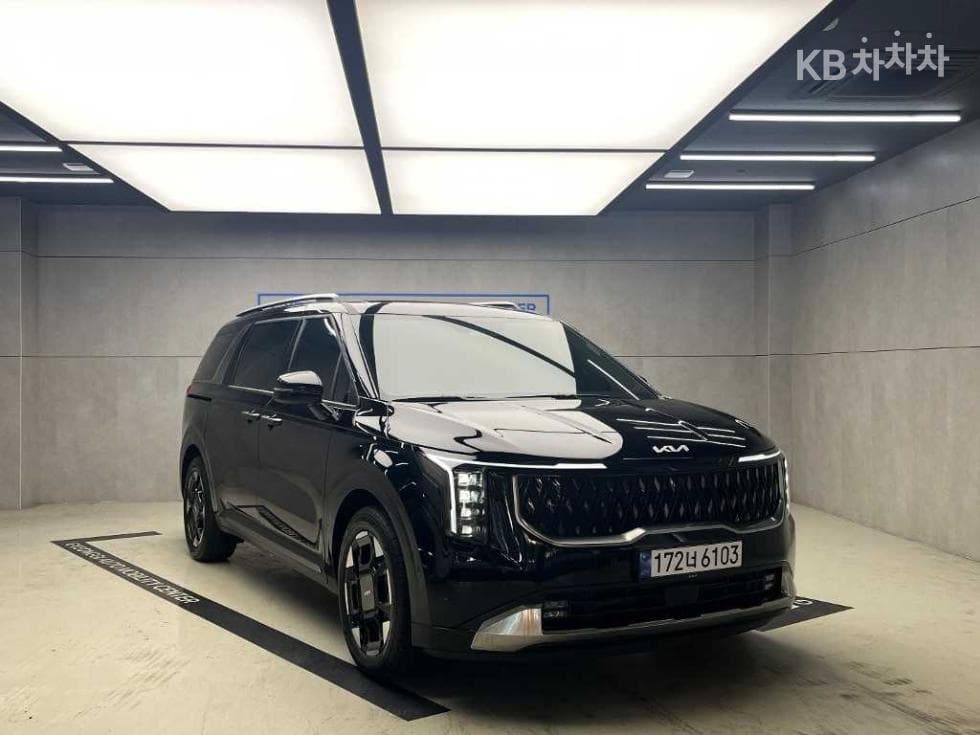 Kia The New (facelift) Carnival Hybrid 4th generation 1.6 HEV 9-seater Noblesse - Image 1
