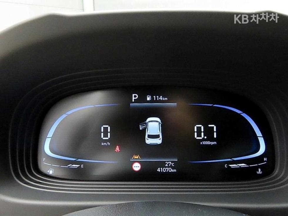 Хюндай ВениуБензин 1.6 Premium - 8