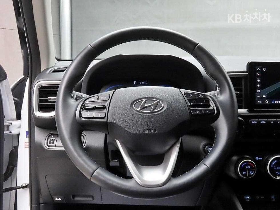Хюндай ВениуБензин 1.6 Premium - 9