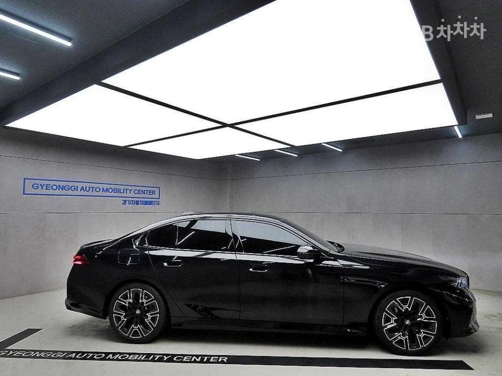 BMW Нов5 Серия(G60)530i xDrive M Sport Pro SE - 2