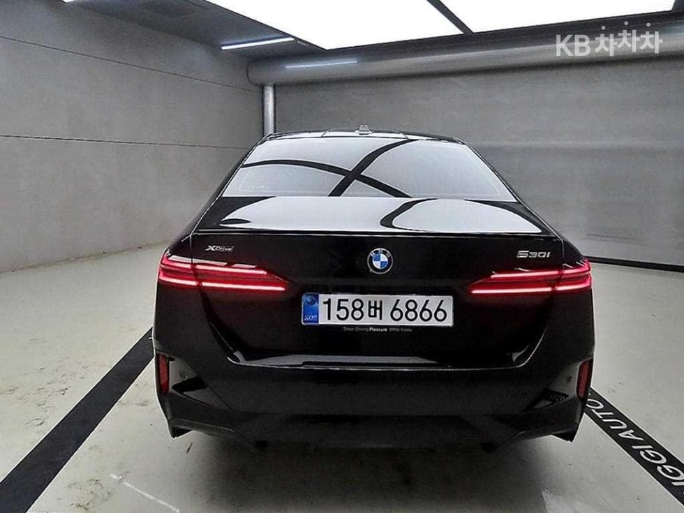 BMW Нов5 Серия(G60)530i xDrive M Sport Pro SE - 3