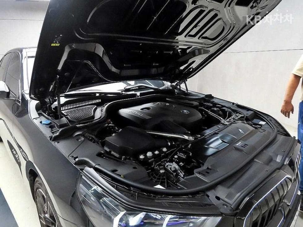 BMW Нов5 Серия(G60)530i xDrive M Sport Pro SE - 19