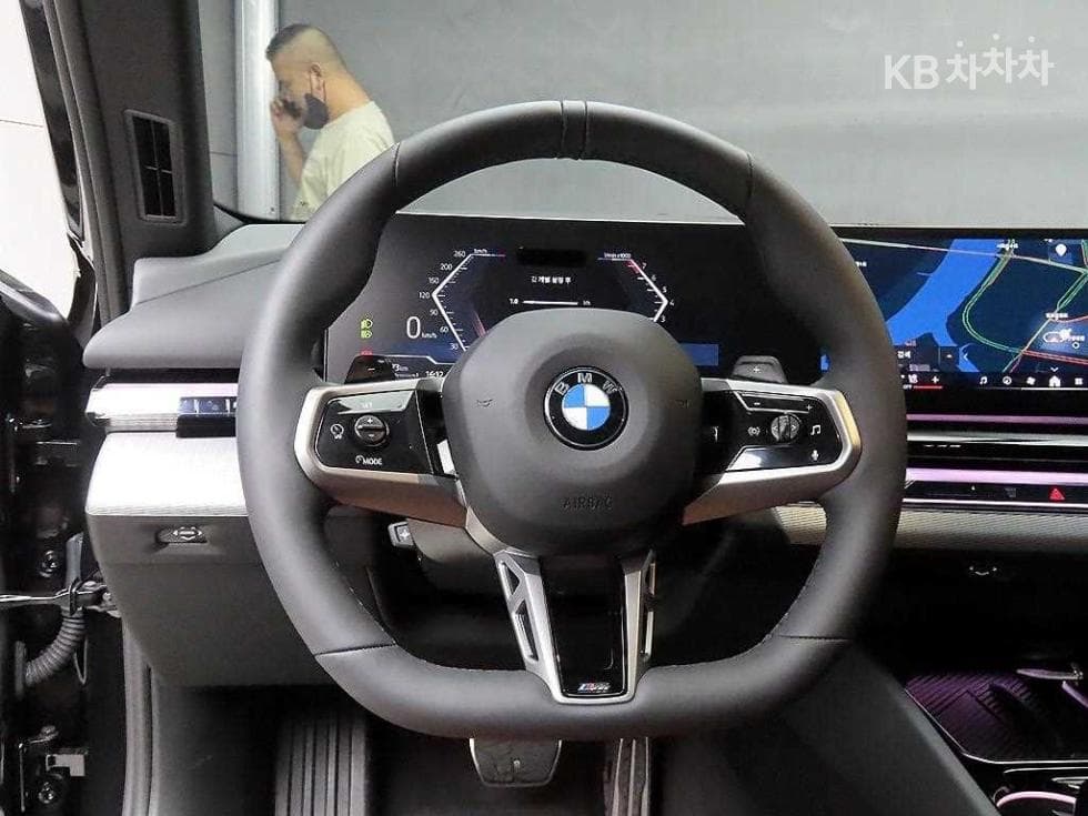 BMW New5 Series(G60)530i xDrive M Sport Pro SE - 9