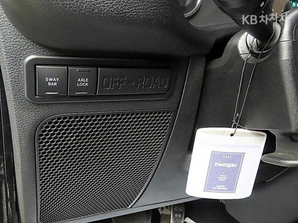 지프 랭글러2.8 루비콘 2도어 - 12