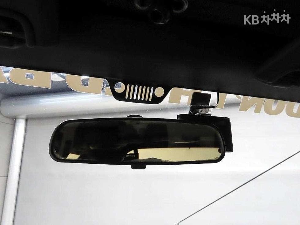 지프 랭글러2.8 루비콘 2도어 - 17