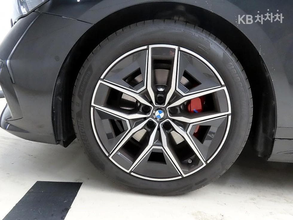 BMW Нов5 Серия(G60)520i SE - 20