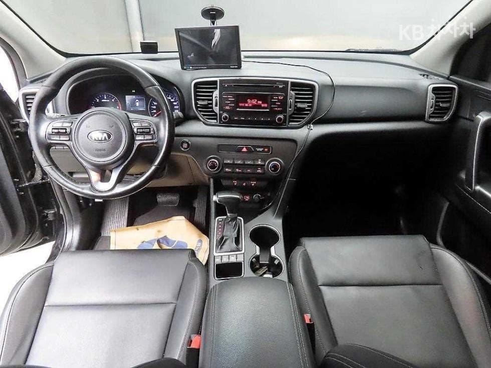 Киа Sportage 4-то поколениеДизел 2.0 2WD Престиж - 7