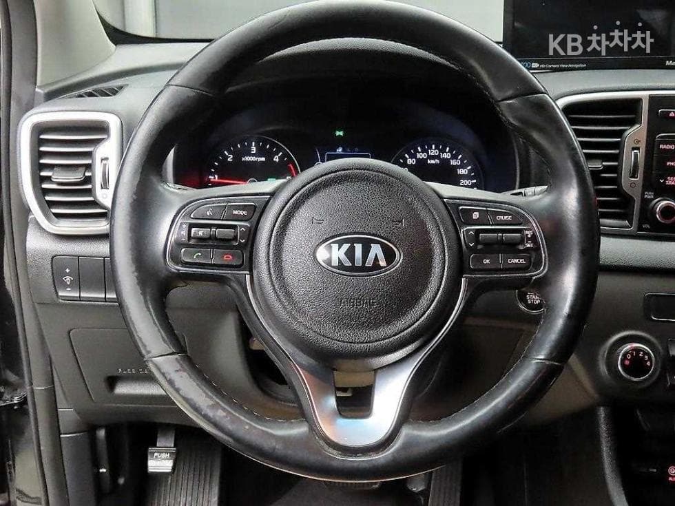 Киа Sportage 4-то поколениеДизел 2.0 2WD Престиж - 9