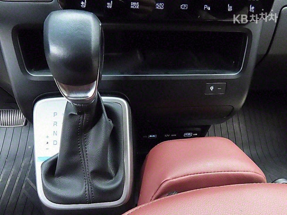 Хюндай Staria Lounge 캠퍼Кампер / Кампьорски автомобил 2WD Стандартен - 8