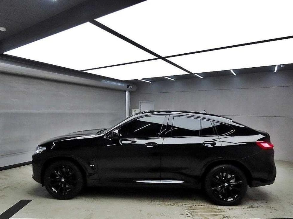 BMW New X4 (G02)xDrive 20i xLine - 4
