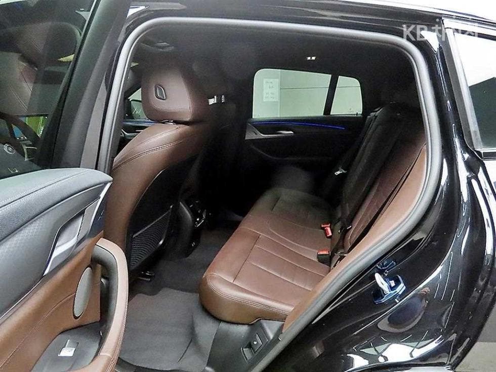 BMW New X4 (G02)xDrive 20i xLine - 6