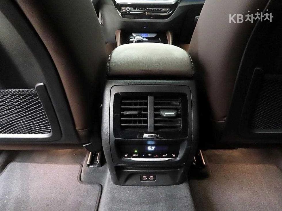 BMW New X4 (G02)xDrive 20i xLine - 16