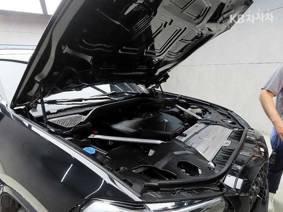 BMW New X4 (G02)xDrive 20i xLine - 19