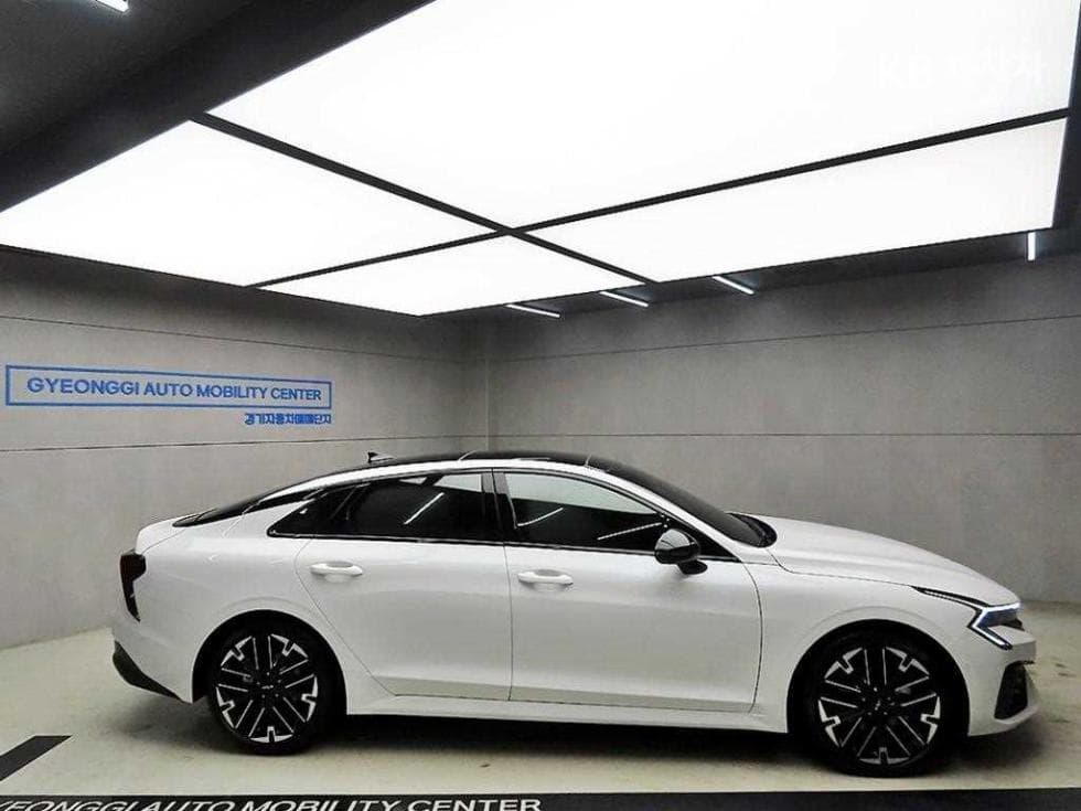 Kia The New (facelift) K5 3rd Gen1.6 Gasoline Turbo Signature - 2